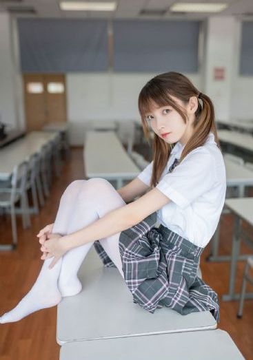 国产成人精品美女在线_高清免费播放